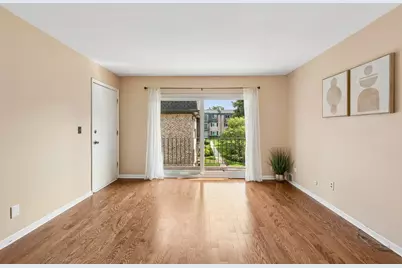 876 S Plum Grove Road #208, Palatine, IL 60067 - Photo 3