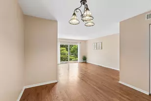 876 S Plum Grove Rd, Palatine, IL 60067 - Photo 9