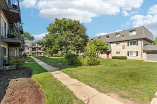 876 S Plum Grove Rd, Palatine, IL 60067 - Photo 27