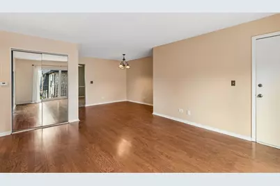 876 S Plum Grove Road #208, Palatine, IL 60067 - Photo 5