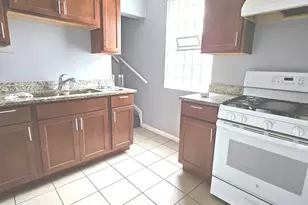 7126 S Claremont Ave, Chicago, IL 60636 - Photo 5