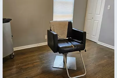 7126 S Claremont Avenue, Chicago, IL 60636 - Photo 3