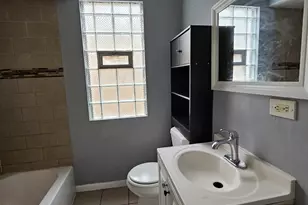 7126 S Claremont Ave, Chicago, IL 60636 - Photo 7