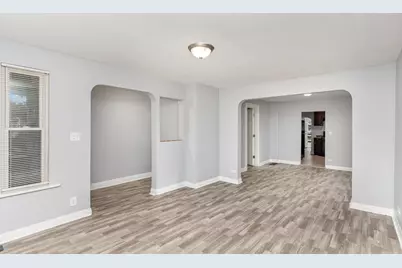 12413 S Carpenter Street, Calumet Park, IL 60827 - Photo 5