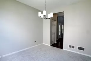 24319 Linden Ln, Plainfield, IL 60585 - Photo 5