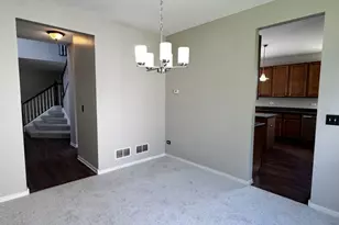 24319 Linden Ln, Plainfield, IL 60585 - Photo 3