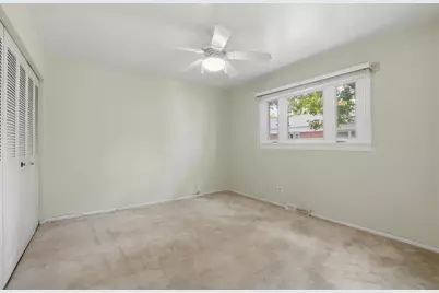 1155 Peterson Avenue #B, Park Ridge, IL 60068 - Photo 11