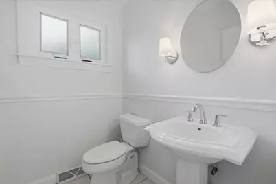 1155 Peterson Avenue #B, Park Ridge, IL 60068 - Photo 9