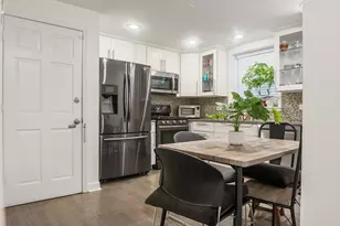 1056 N Leavitt St, Chicago, IL 60622 - Photo 9