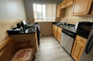 6833 N Oakley Ave, Chicago, IL 60645 - Photo 11