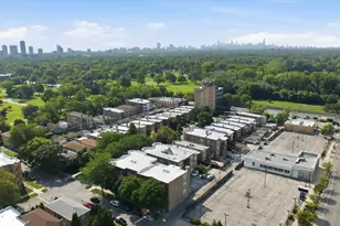 2345 W Glenlake Ave, Chicago, IL 60659 - Photo 11