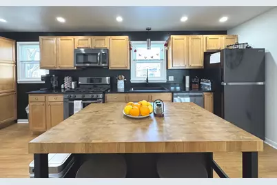 315 W Brookmont Boulevard, Bradley, IL 60915 - Photo 7