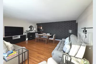315 W Brookmont Boulevard, Bradley, IL 60915 - Photo 3
