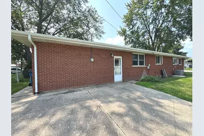 646 Evergreen Lane, Bradley, IL 60915 - Photo 11