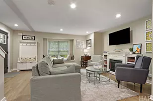 627 N Arlington Heights Rd, Arlington Heights, IL 60004 - Photo 5