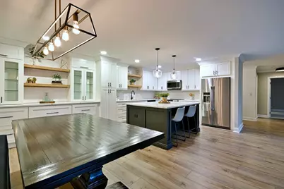 1 Oak Brook Club Drive #A309, Oak Brook, IL 60523 - Photo 11
