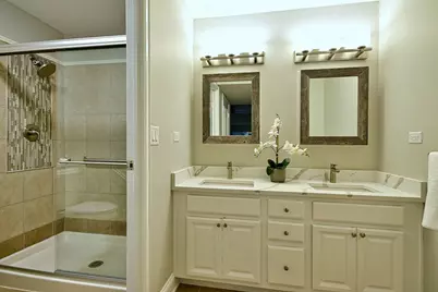 1 Oak Brook Club Drive #A309, Oak Brook, IL 60523 - Photo 21
