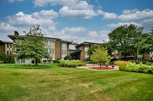 1 Oak Brook Club Dr, Oak Brook, IL 60523 - Photo 1