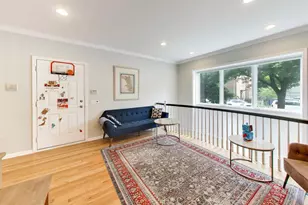 3111 N Seminary Ave, Chicago, IL 60657 - Photo 3