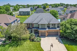 537 N Sycamore Ln, North Aurora, IL 60542 - Photo 1