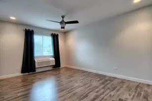 2227 W Nichols Rd, Arlington Heights, IL 60004 - Photo 11