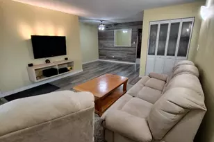 2227 W Nichols Rd, Arlington Heights, IL 60004 - Photo 15