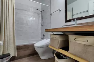 2227 W Nichols Rd, Arlington Heights, IL 60004 - Photo 9