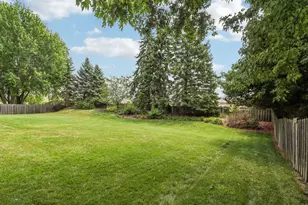 620 Waterford Dr, Lake Zurich, IL 60047 - Photo 41