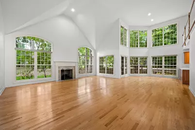 1717 Marquette Court, Lake Forest, IL 60045 - Photo 5