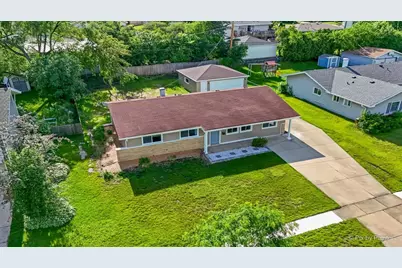 1420 Cooper Road, Hoffman Estates, IL 60169 - Photo 7