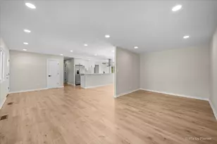 1420 Cooper Rd, Hoffman Estates, IL 60169 - Photo 13