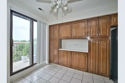7601 Lincoln Avenue #502, Skokie, IL 60077 - Photo 9