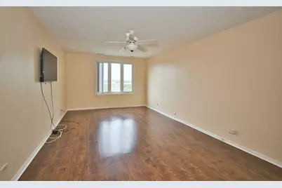7601 Lincoln Avenue #502, Skokie, IL 60077 - Photo 23