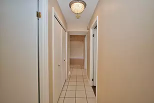 7601 Lincoln Ave, Skokie, IL 60077 - Photo 17