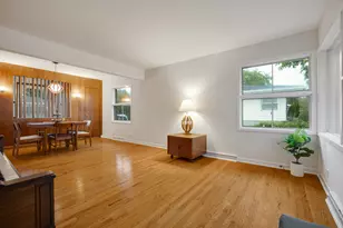 326 E Alden Dr, Addison, IL 60101 - Photo 5