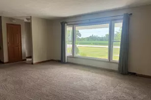 507 W Jefferson Ave, Patoka, IL 62875 - Photo 11