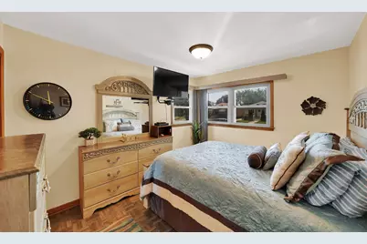 3119 Wilcox Avenue, Bellwood, IL 60104 - Photo 11