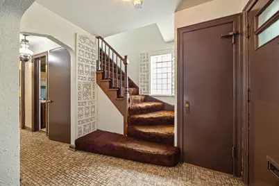 2907 W Bryn Mawr Avenue, Chicago, IL 60659 - Photo 11
