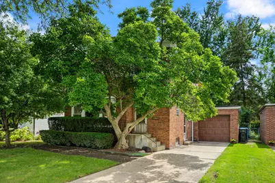 2907 W Bryn Mawr Avenue, Chicago, IL 60659 - Photo 1