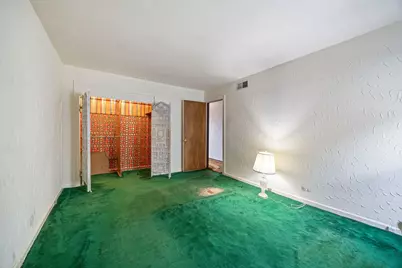 2907 W Bryn Mawr Avenue, Chicago, IL 60659 - Photo 13