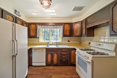 2907 W Bryn Mawr Avenue, Chicago, IL 60659 - Photo 9