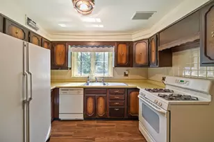 2907 W Bryn Mawr Ave, Chicago, IL 60659 - Photo 9