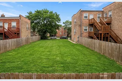 820 S Karlov Avenue, Chicago, IL 60624 - Photo 3