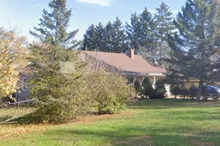 140 E Acre Ct, Round Lake Beach, IL 60073 - Photo 1