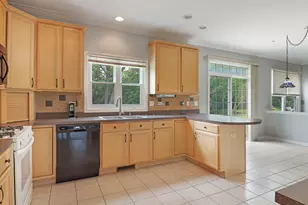 8032 Connor Dr, Long Grove, IL 60047 - Photo 7