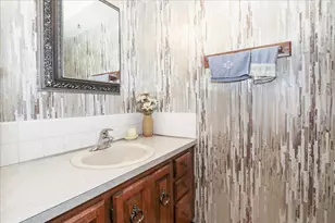 988 Tiverton Ct, Schaumburg, IL 60193 - Photo 19