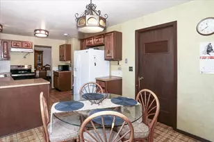 988 Tiverton Ct, Schaumburg, IL 60193 - Photo 13