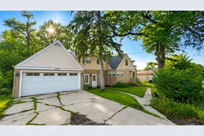 34734 N Long Avenue, Ingleside, IL 60041 - Photo 1