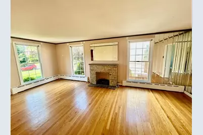 3015 N 77th Court, Elmwood Park, IL 60707 - Photo 3