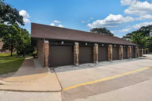 1871 Mission Hills Ln, Northbrook, IL 60062 - Photo 33